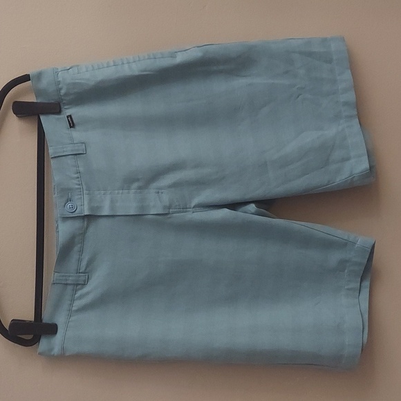 TRAVIS MATHEW Lake Powell Golf Shorts - Picture 2 of 16